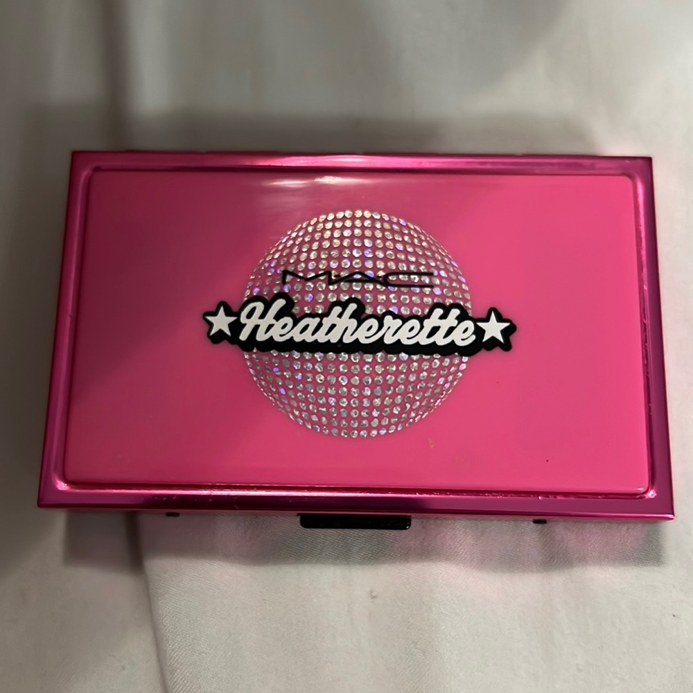 M.A.C. Cosmetics limited edition Heatherette collection trio eyeshadow palette